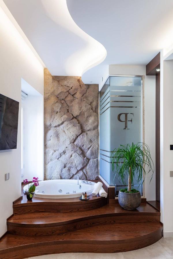Palazzo Ferrucci Luxury Suites Cagliari Zewnętrze zdjęcie