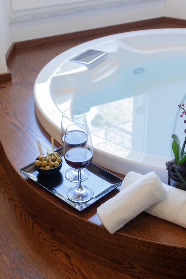 Palazzo Ferrucci Luxury Suites Cagliari Zewnętrze zdjęcie
