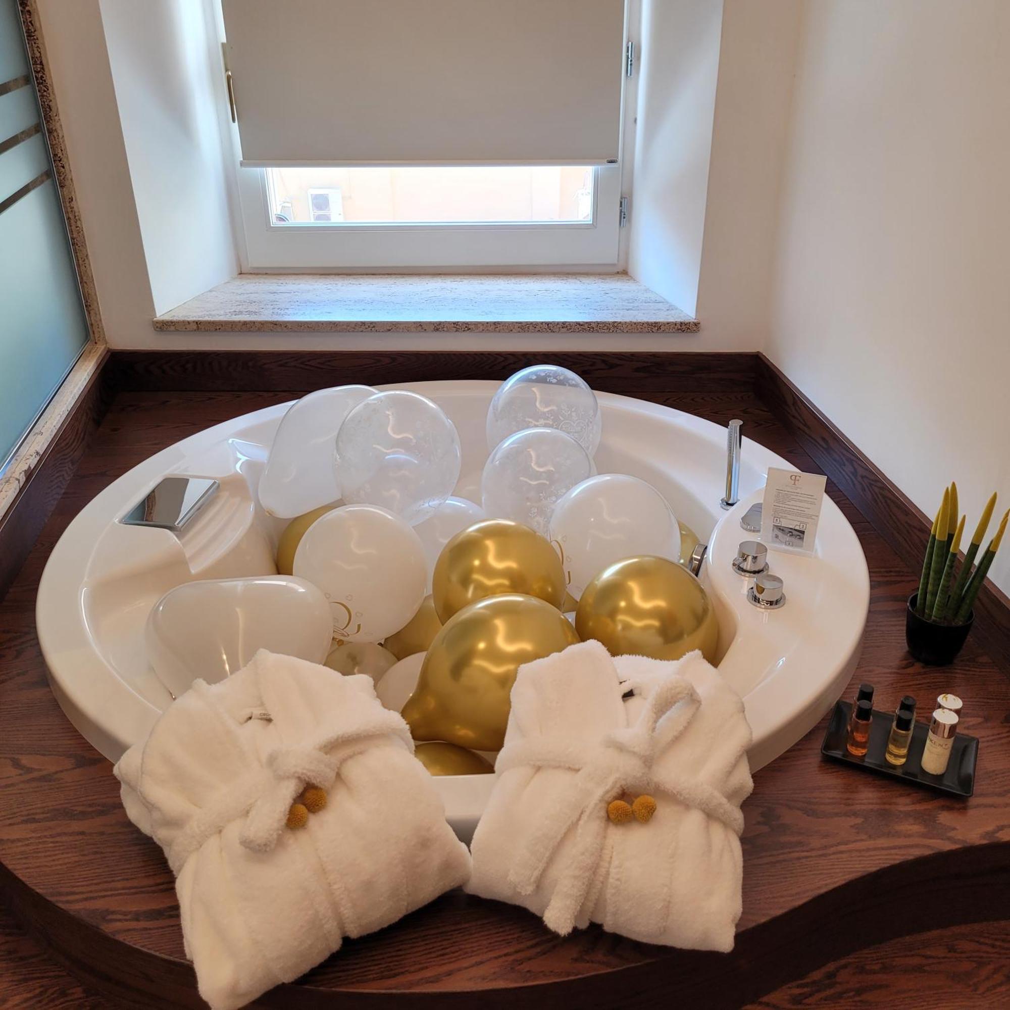 Palazzo Ferrucci Luxury Suites Cagliari Zewnętrze zdjęcie
